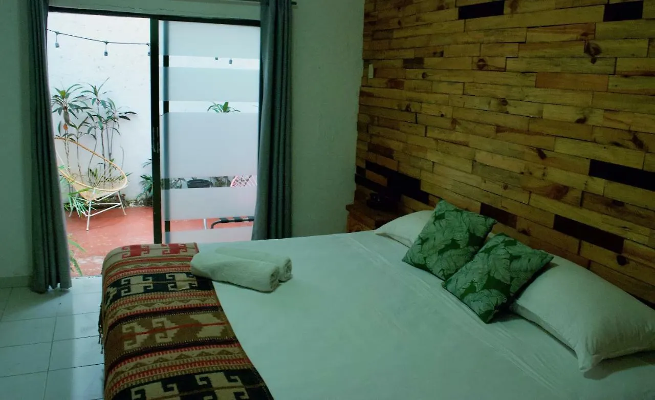 Macarena Hotel Cancun 2*,